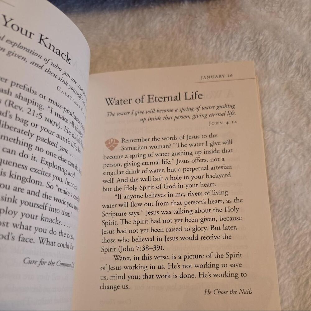 Books - Picture 4 of 5
